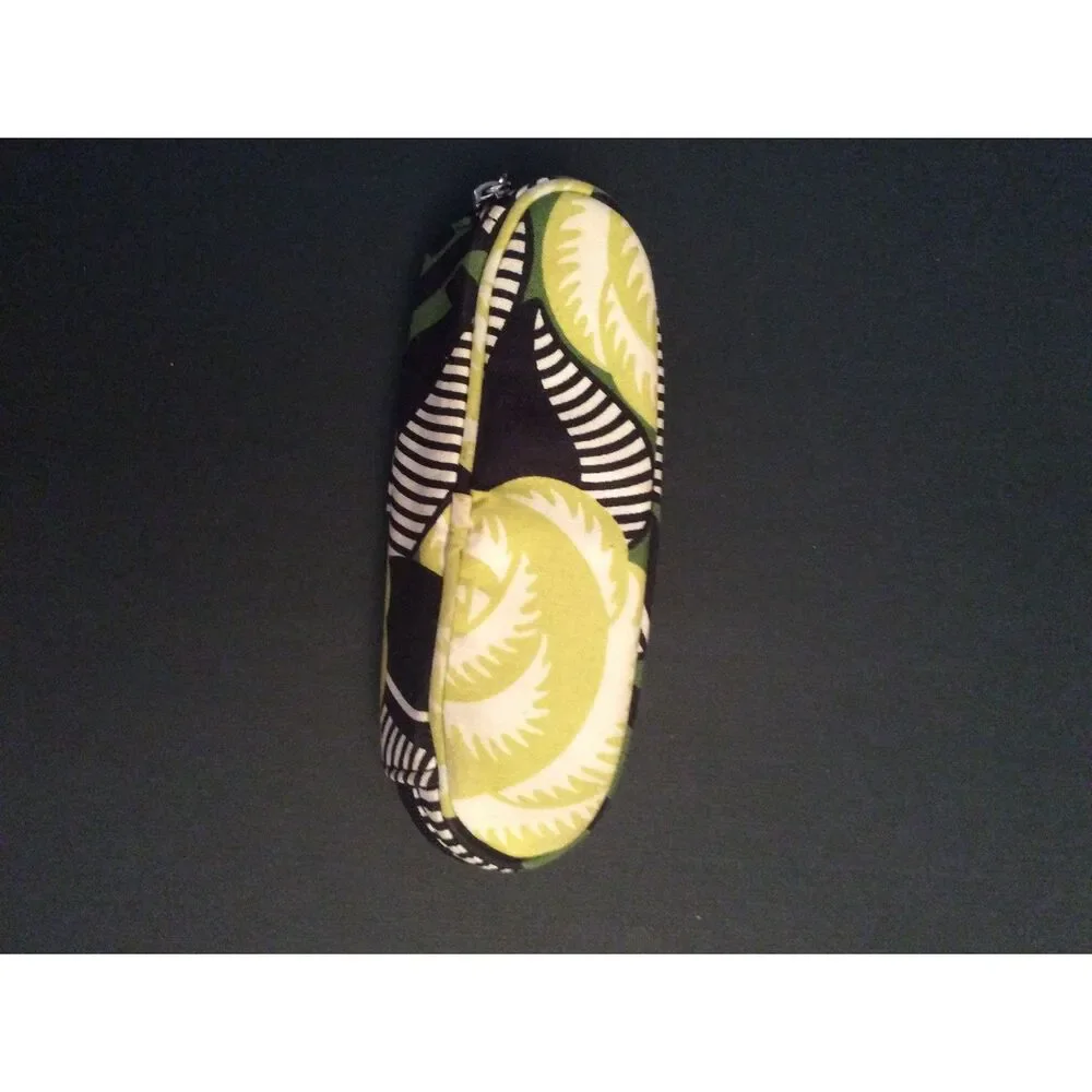 Vera Bradley inventory reduction